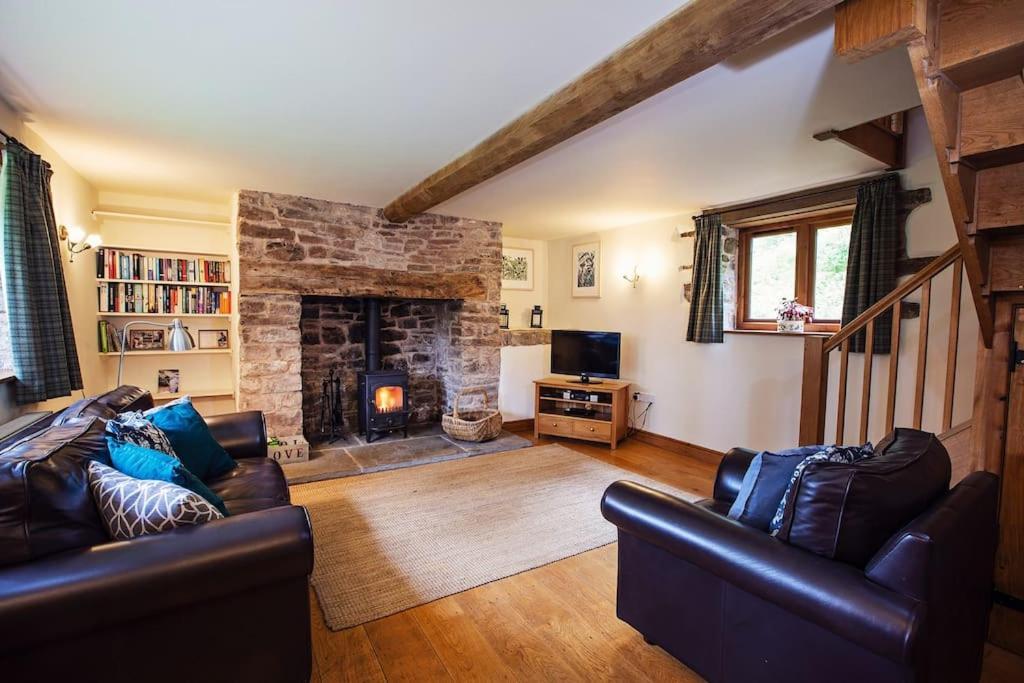 Cabalva Mill Cottage - Very Private And With Views Over The River Wye Clifford Exterior photo